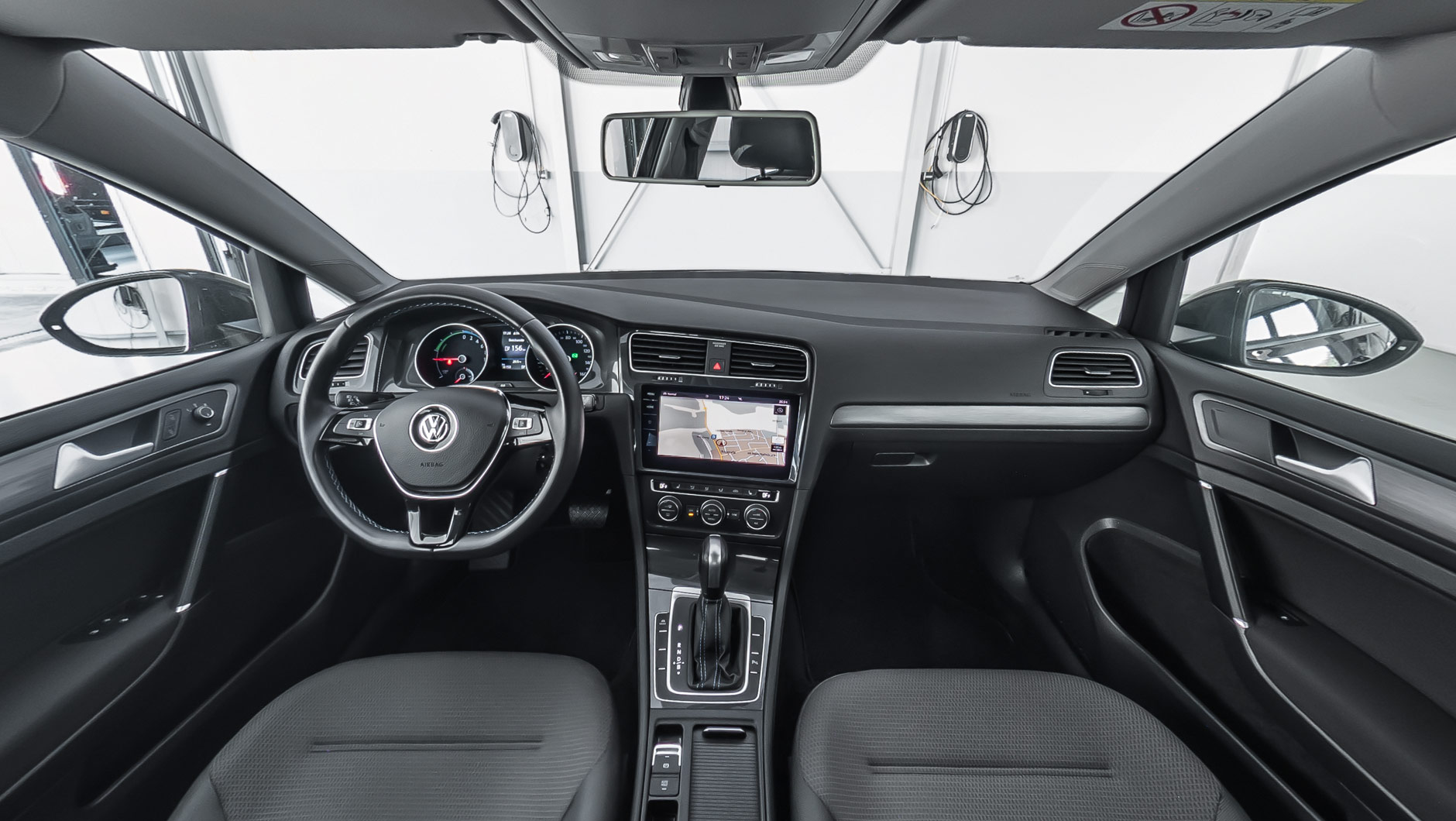 360-Grad-Bild vom Interieur eines VW Golf