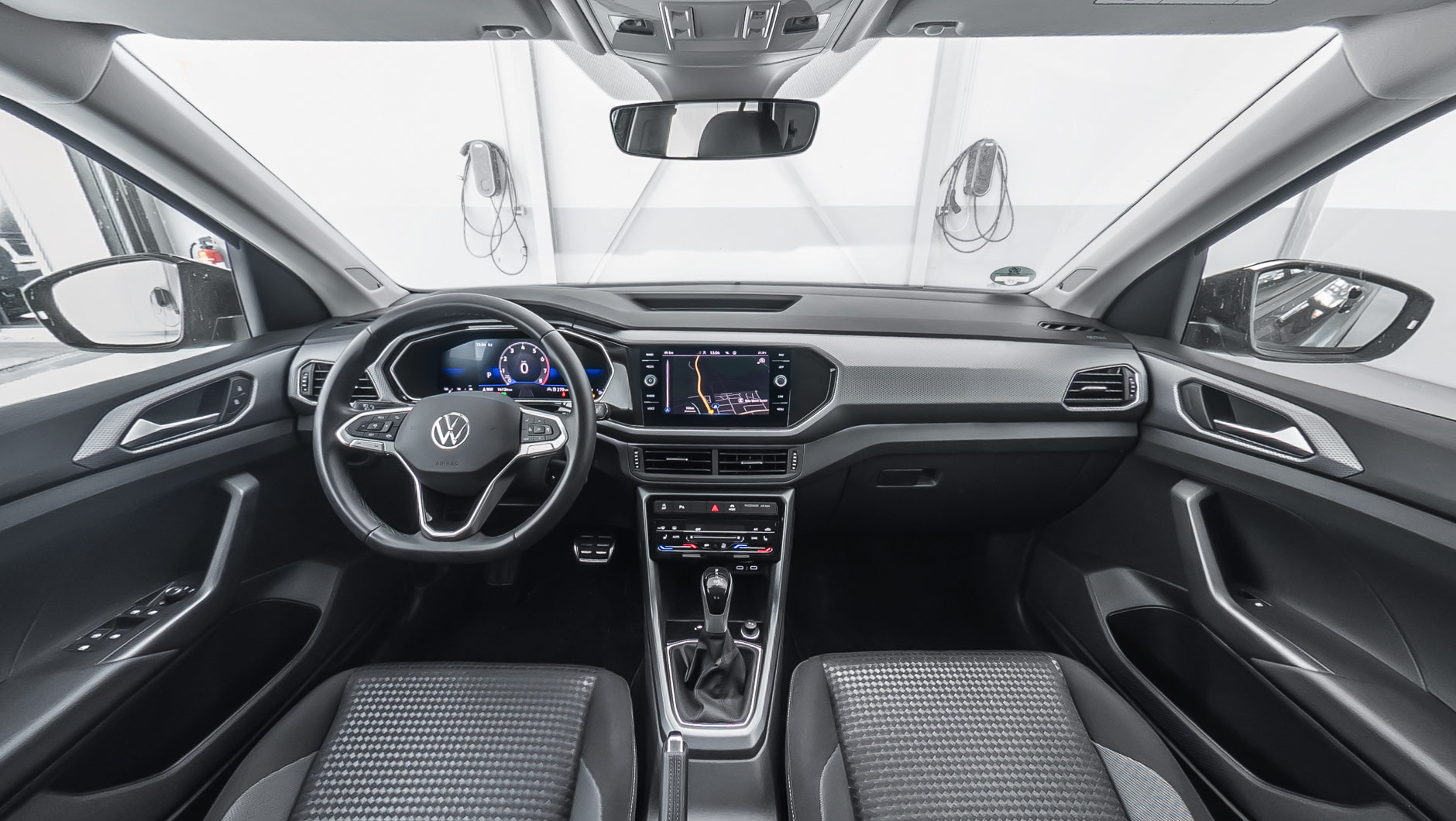 360-Grad-Ansicht vom Interieur eines VW T-Cross